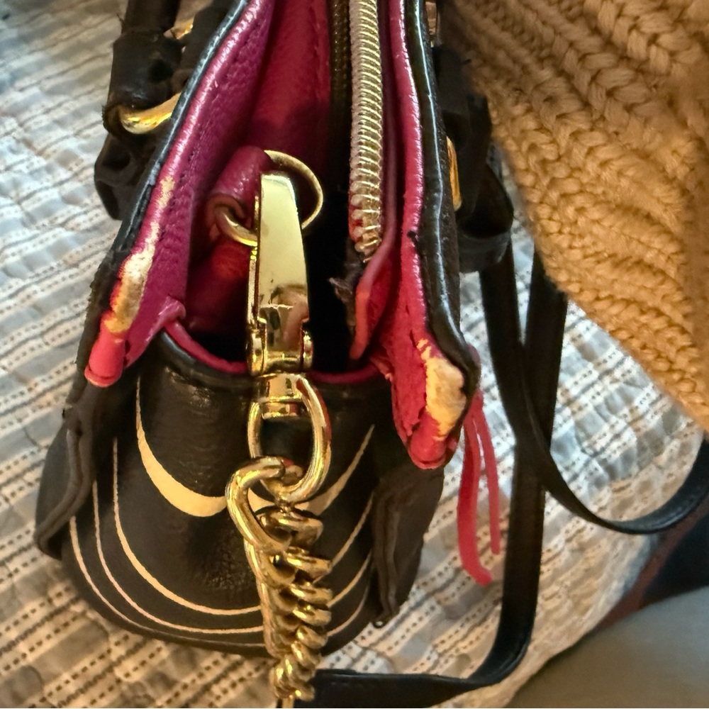 Y2K Vintage Betsey Johnson Black & White Stripe Satchel with Pink Accents - Picture 4 of 6